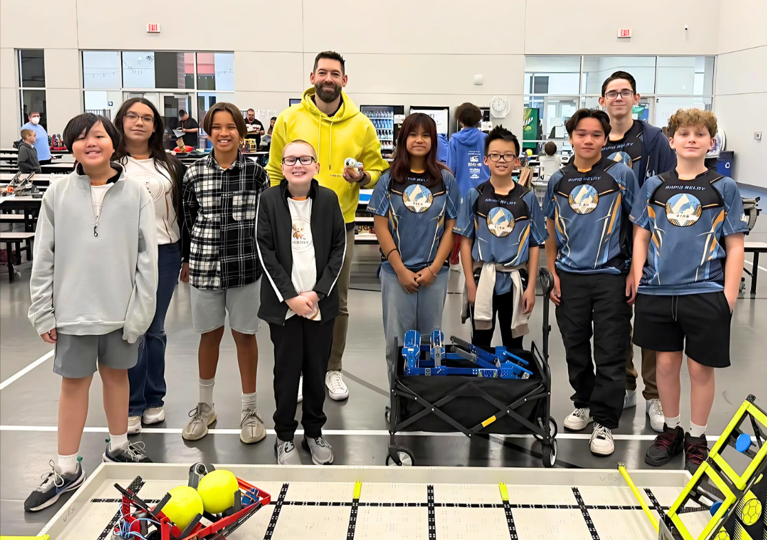 happy-teenage-engineers-doing-robotics-efk